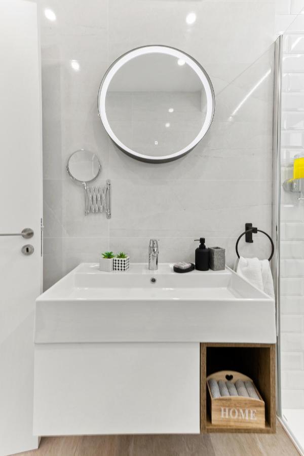 Dreamy 2 Bed Apartment By The Sea パ フォス エクステリア 写真