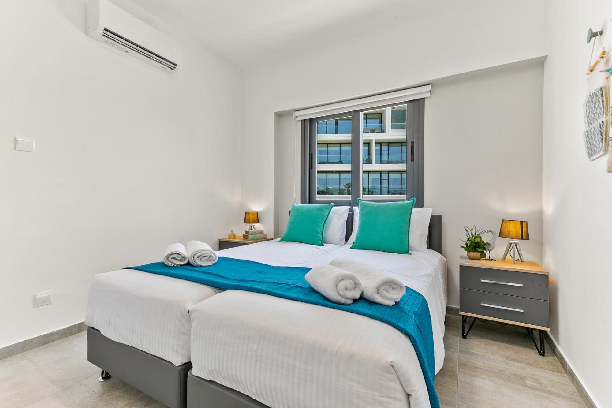 Dreamy 2 Bed Apartment By The Sea パ フォス エクステリア 写真